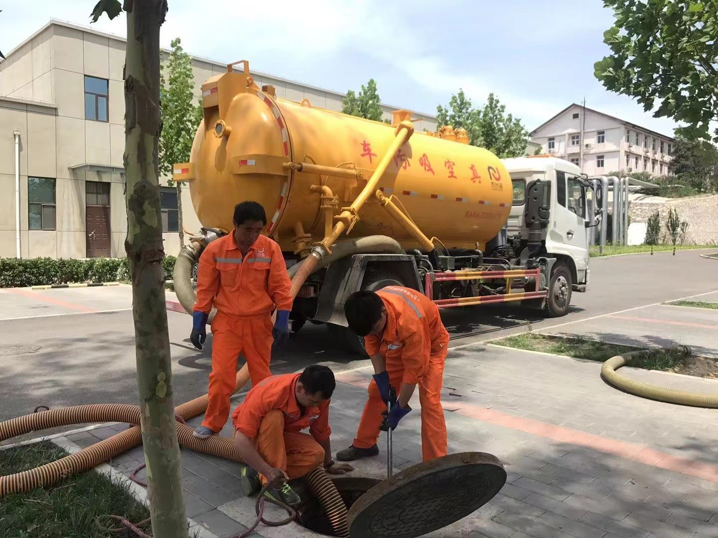 博野化粪池清理与5-8吨吸粪车施工效率分析